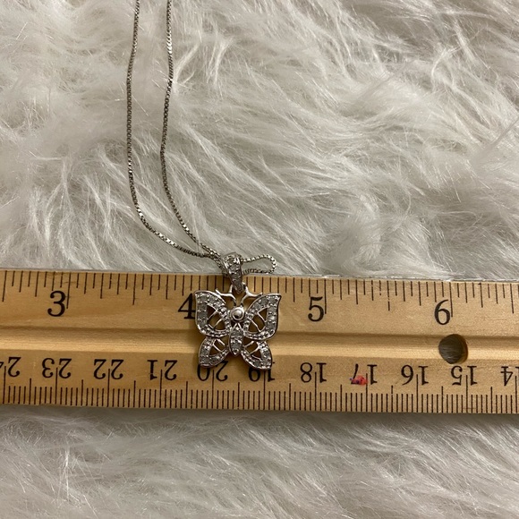 Exquisite Sterling Silver 925 Butterfly Diamond Necklace - Picture 6 of 9